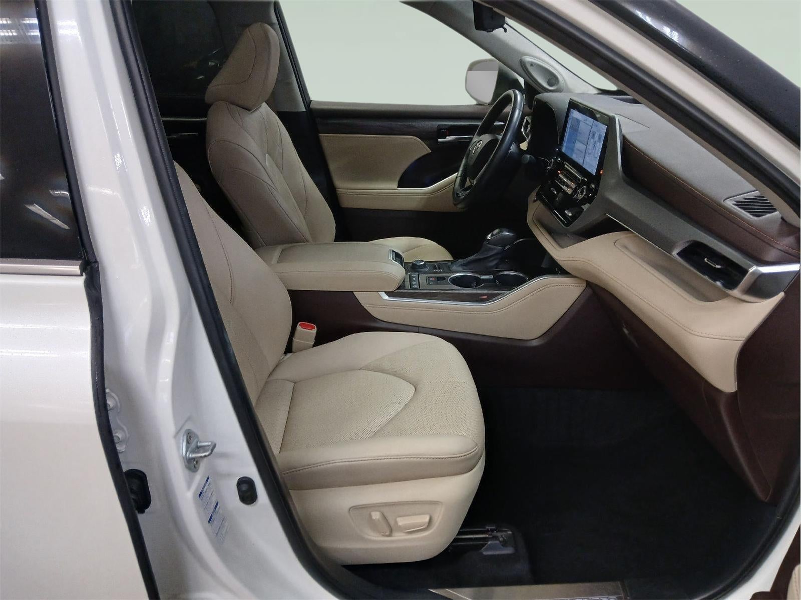 2021 Toyota Highlander Platinum