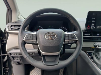 2023 Toyota Sienna XLE 7-Passenger