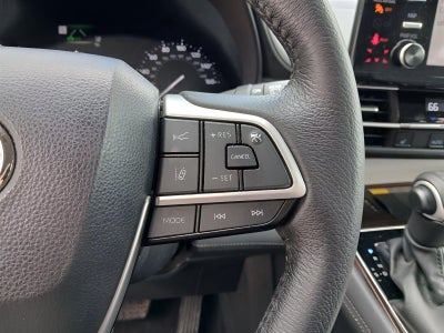 2023 Toyota Sienna XLE 7-Passenger