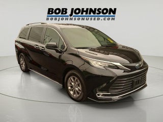 2023 Toyota Sienna XLE 7-Passenger