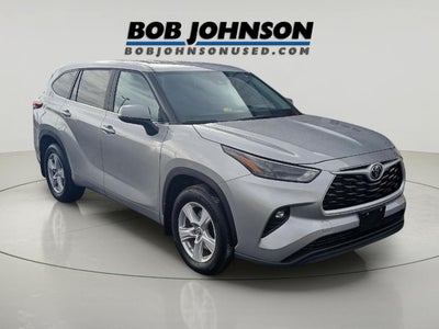 2023 Toyota Highlander LE