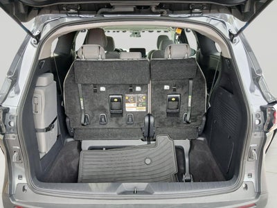 2025 Toyota Sienna LE 8-Passenger