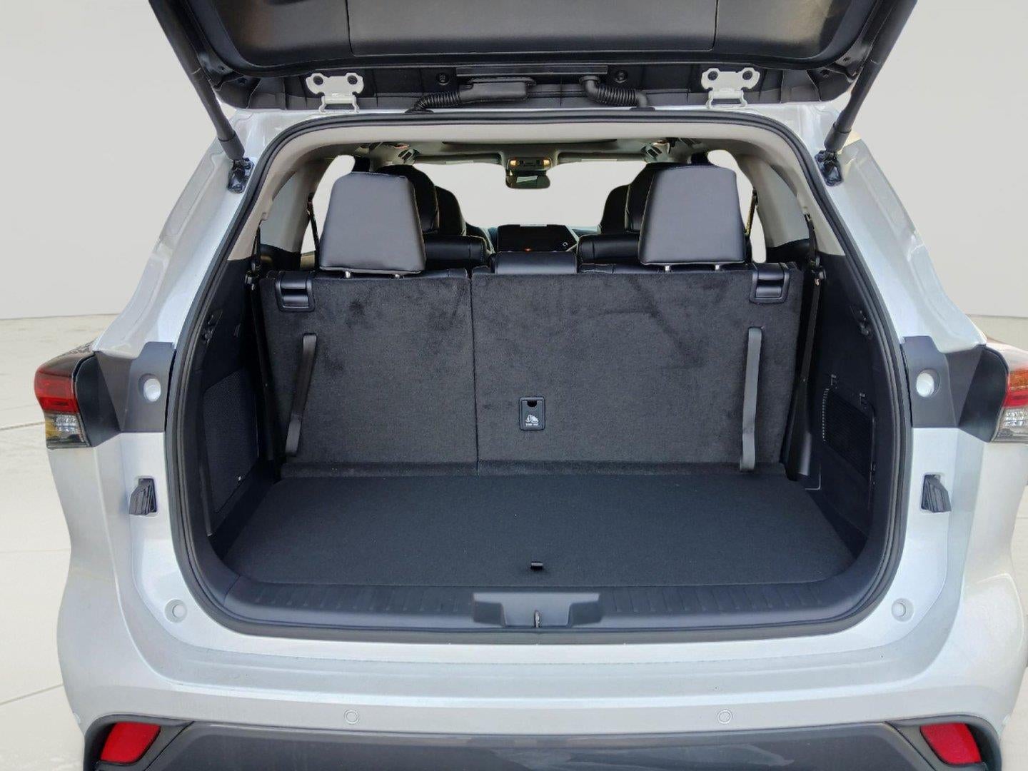 2026 Toyota Highlander Hybrid Limited