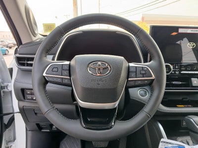 2026 Toyota Highlander Hybrid Limited