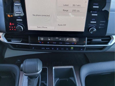 2023 Toyota Sienna XLE 8-Passenger