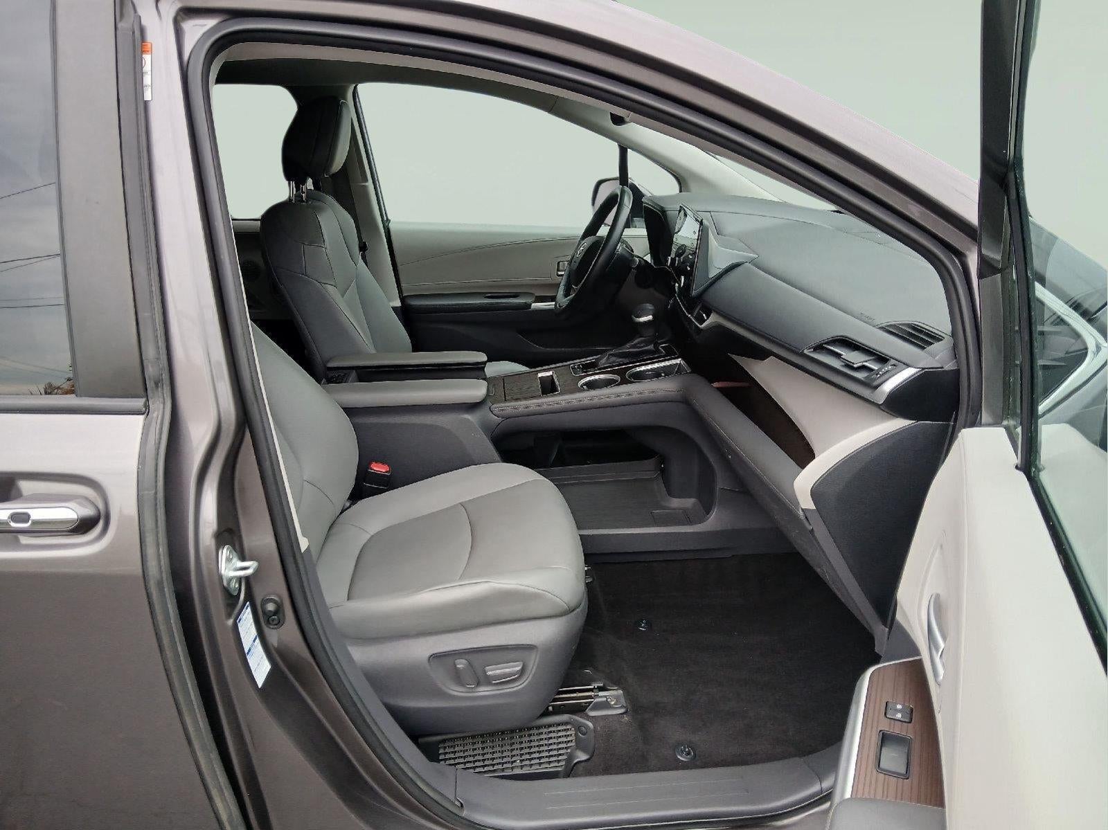2021 Toyota Sienna XLE 7-Passenger