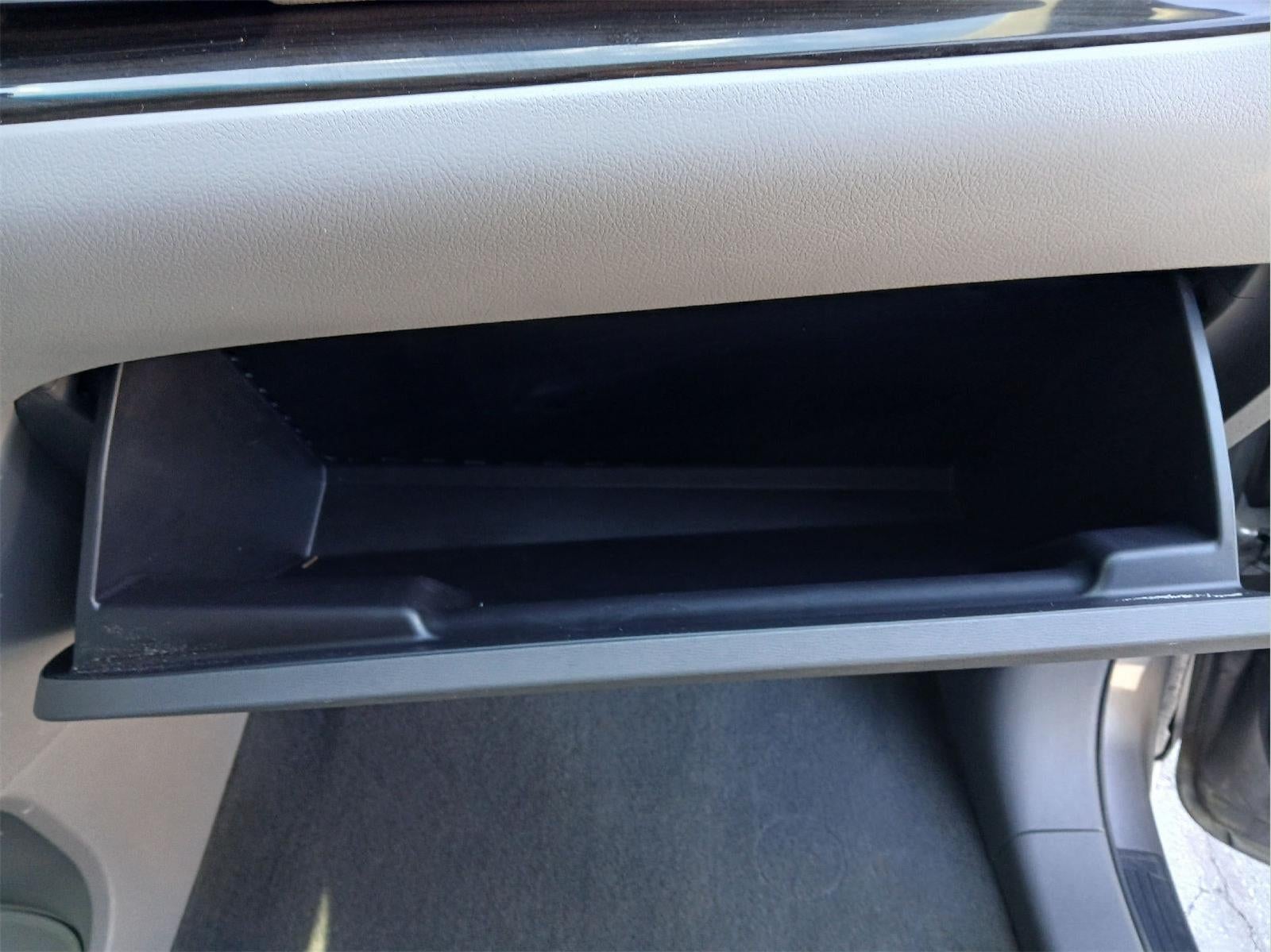 2017 Toyota SIENNA XLE 3.5L XLE 8-Passenger