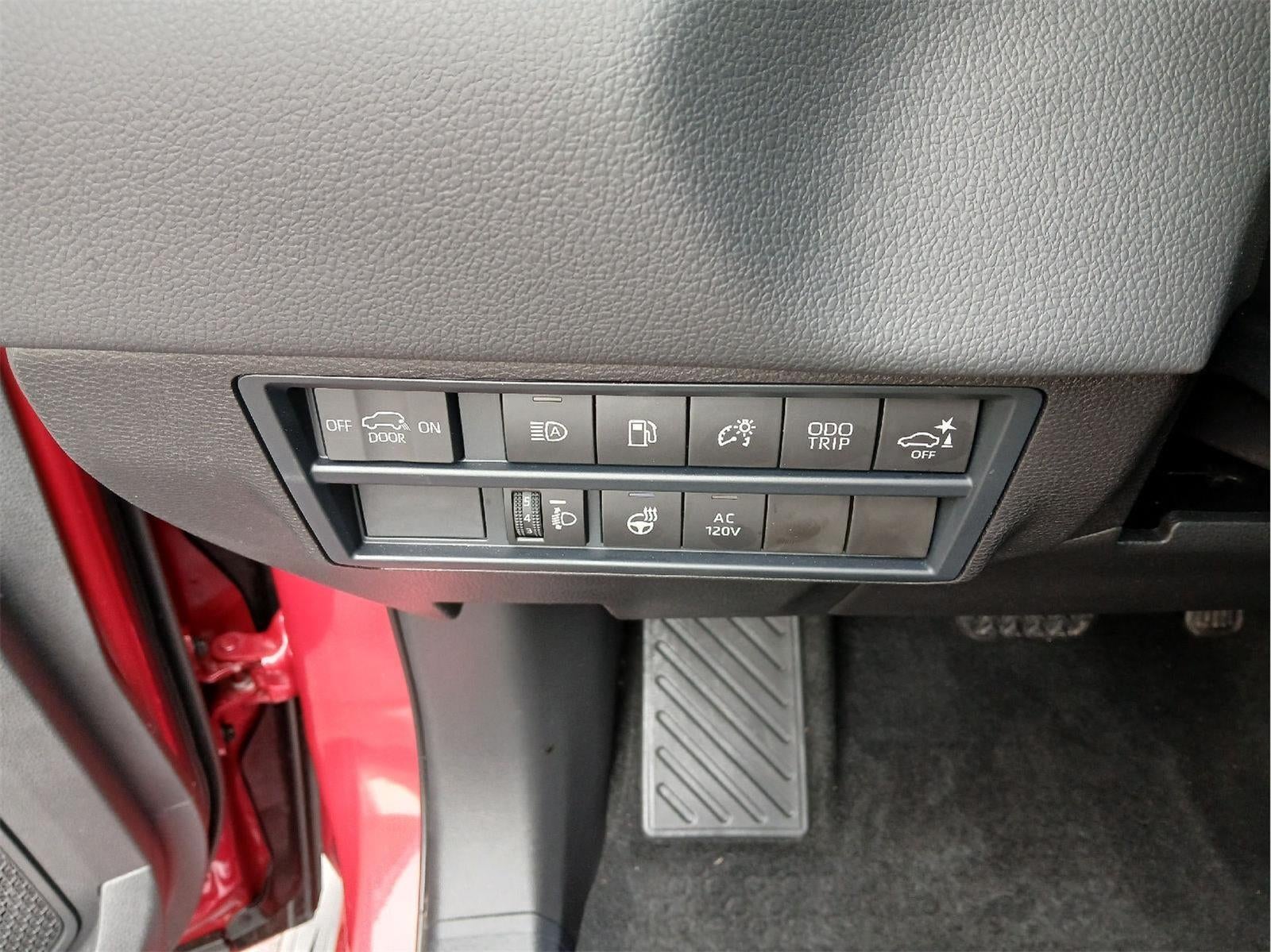 2025 Toyota Sequoia SR5