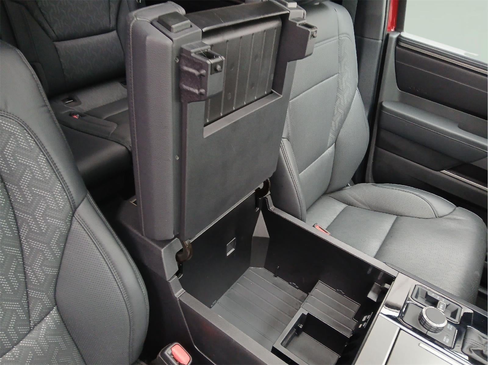 2025 Toyota Sequoia SR5