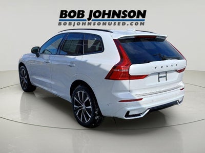 2023 Volvo XC60 Plus Dark Theme