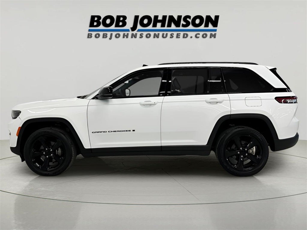 2023 Jeep Grand Cherokee Altitude CarBravo Certified