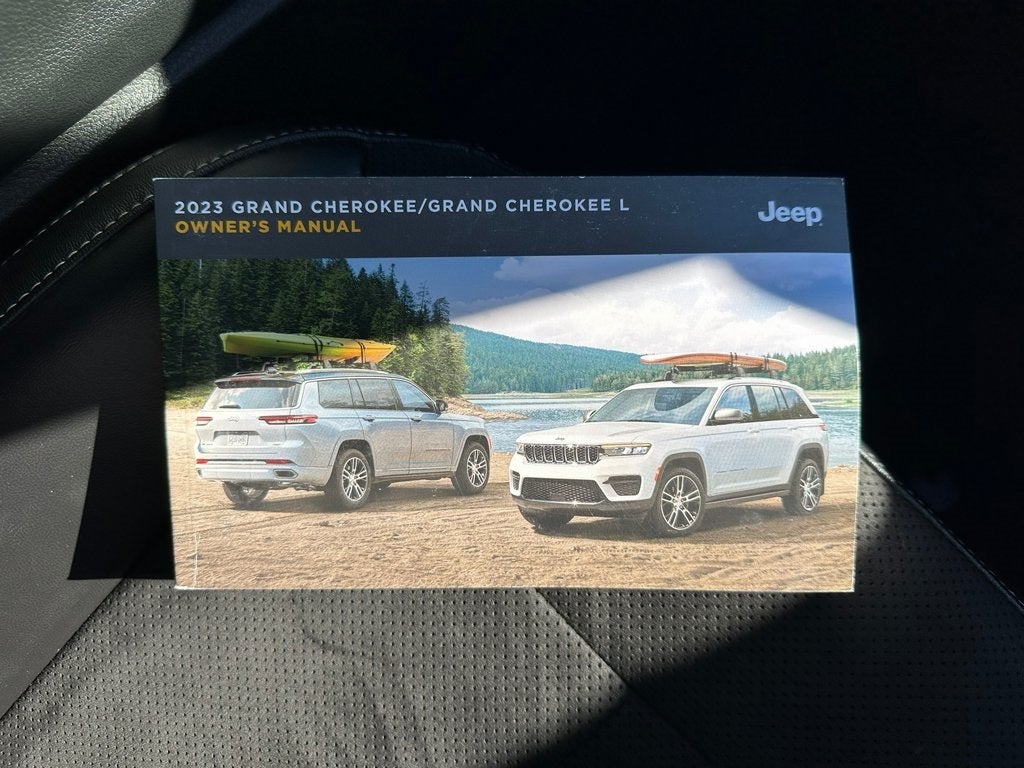 2023 Jeep Grand Cherokee L Altitude CarBravo Certified