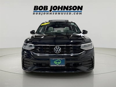 2022 Volkswagen Tiguan 2.0T SE R-Line Black CarBravo