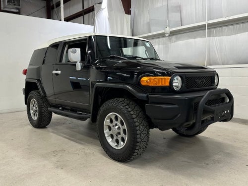 2013 Toyota FJ Cruiser Base 1 Owner / CarBravo Certified