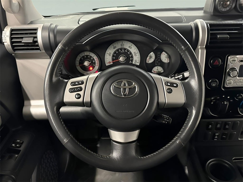 2013 Toyota FJ Cruiser Base 1 Owner / CarBravo Certified