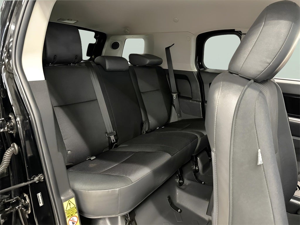 2013 Toyota FJ Cruiser Base 1 Owner / CarBravo Certified