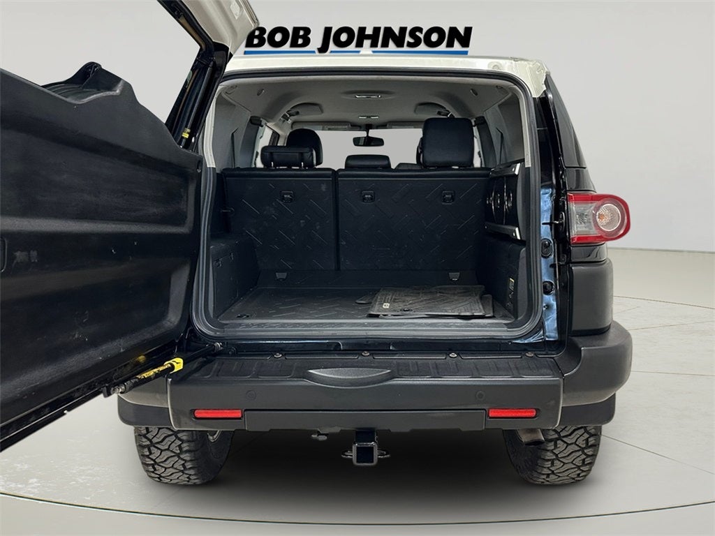 2013 Toyota FJ Cruiser Base 1 Owner / CarBravo Certified