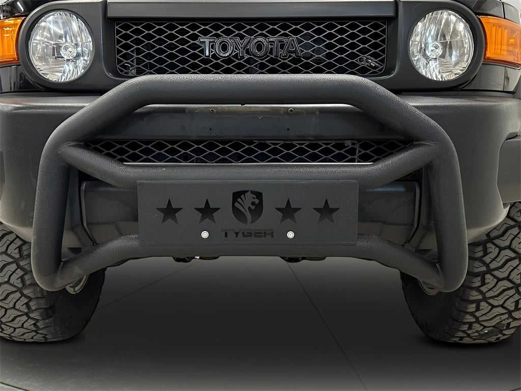 2013 Toyota FJ Cruiser Base 1 Owner / CarBravo Certified