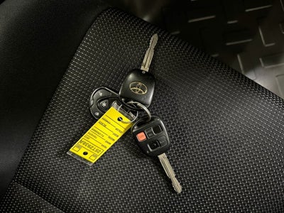 2013 Toyota FJ Cruiser Base 1 Owner / CarBravo Certified