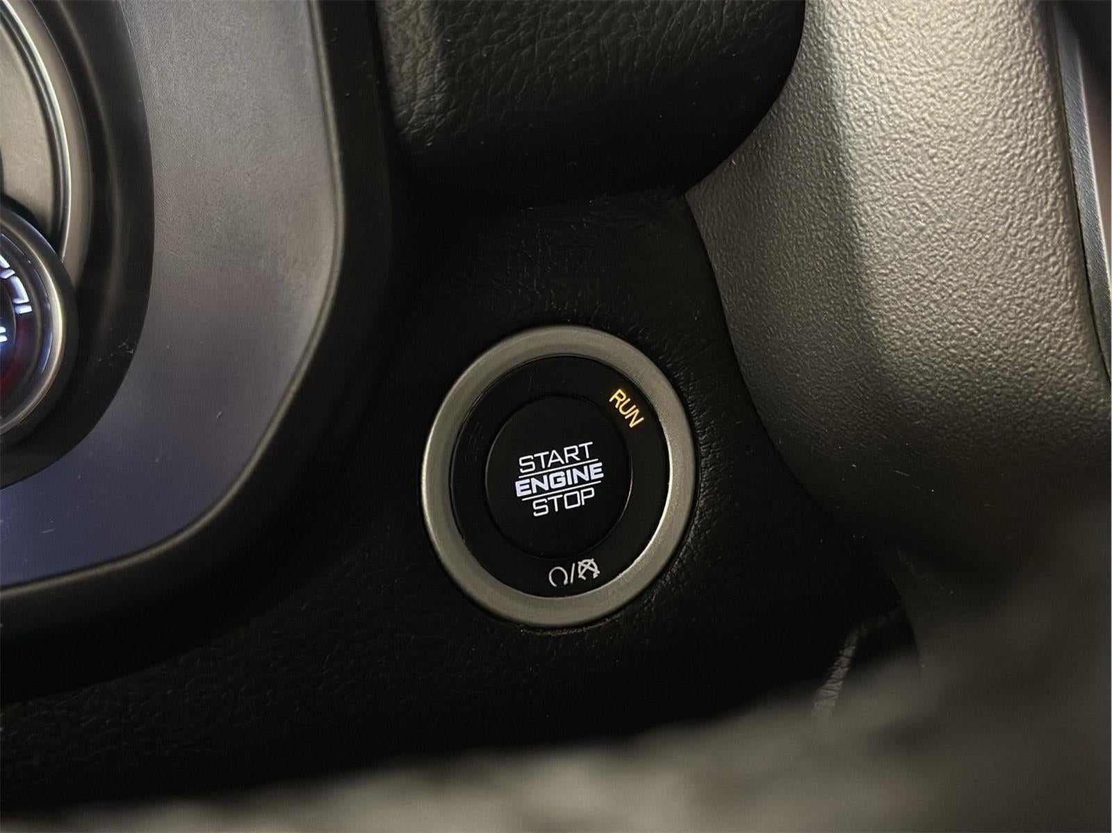 2019 RAM 1500 Big Horn/Lone Star Crew Cab 4x4 5'7" Box