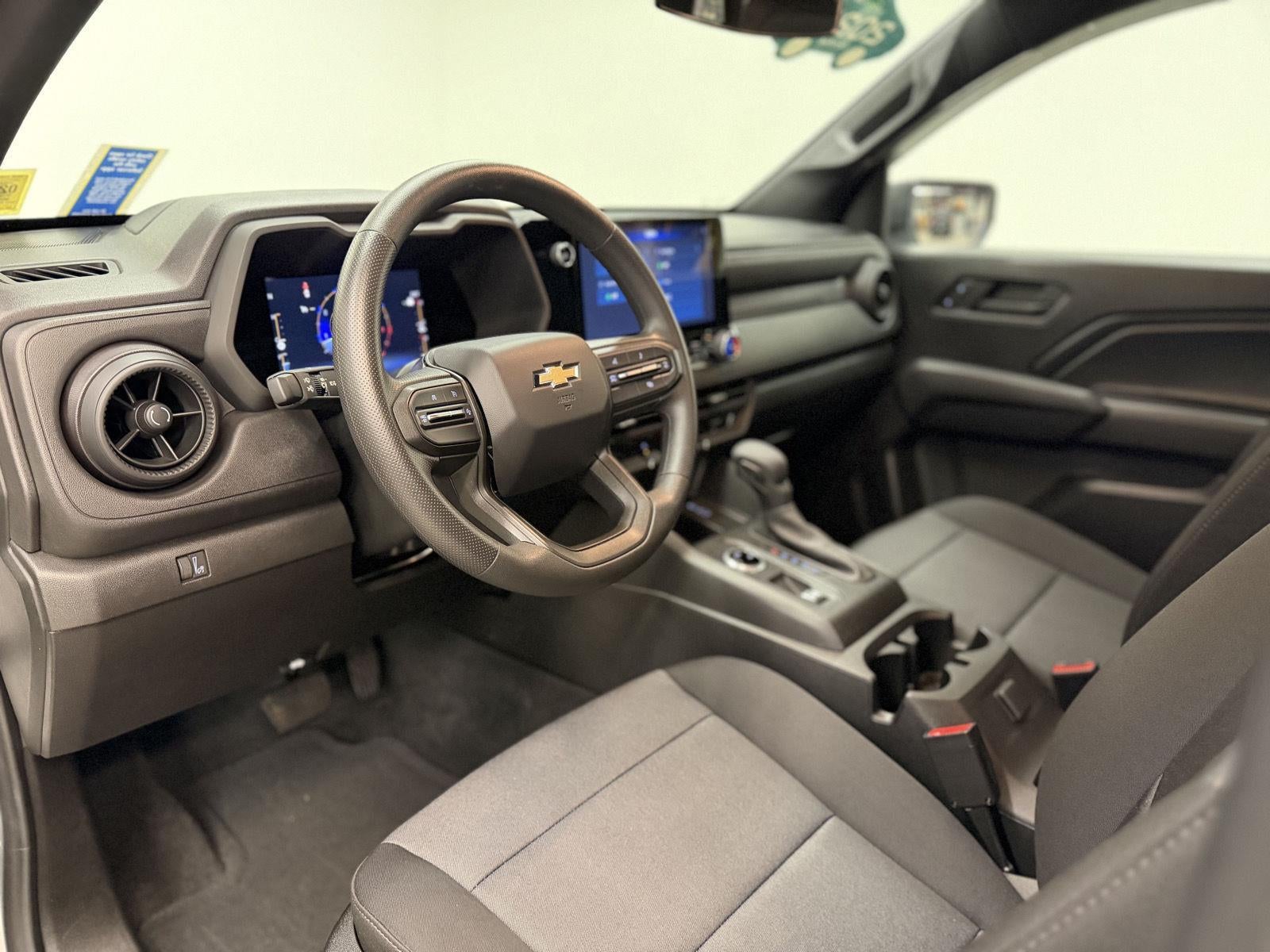 2023 Chevrolet Colorado WT