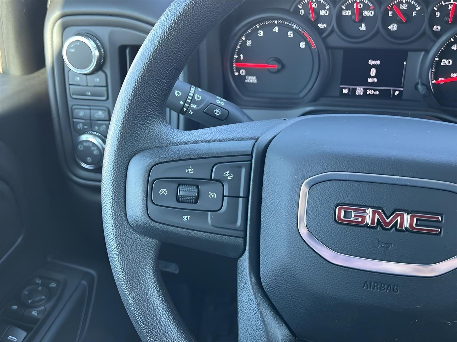 2025 GMC Sierra 3500 HD Chassis Cab Pro