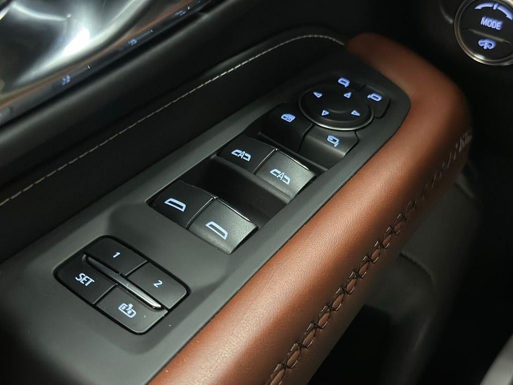 2024 GMC Yukon Denali Ultimate