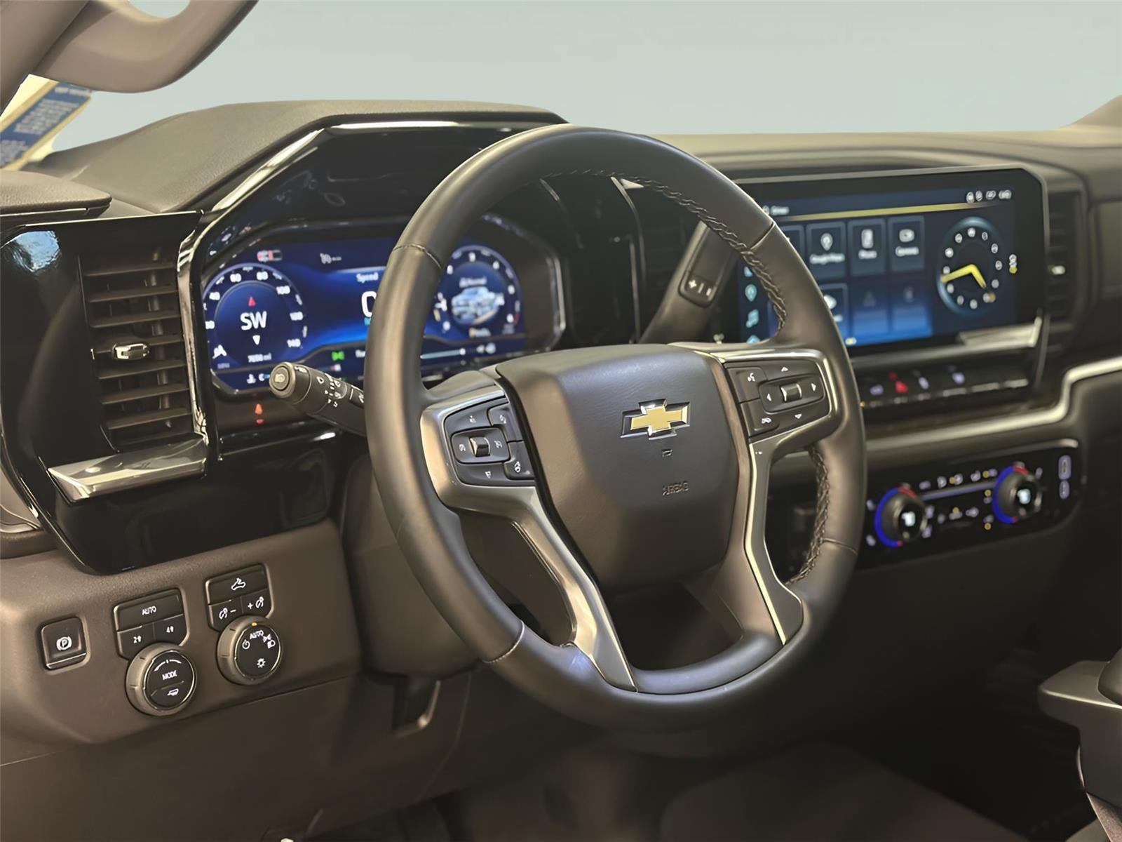 2025 Chevrolet Silverado 1500 LT (2FL)