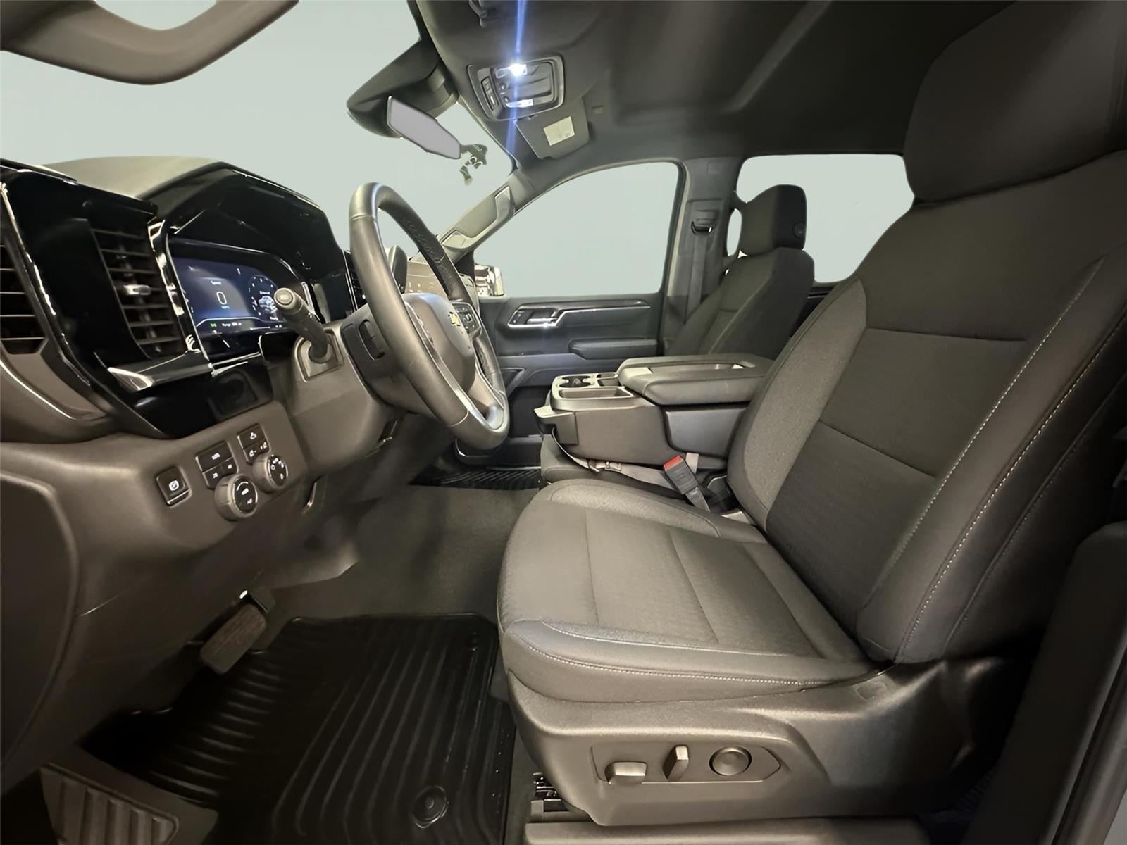 2025 Chevrolet Silverado 1500 LT (2FL)