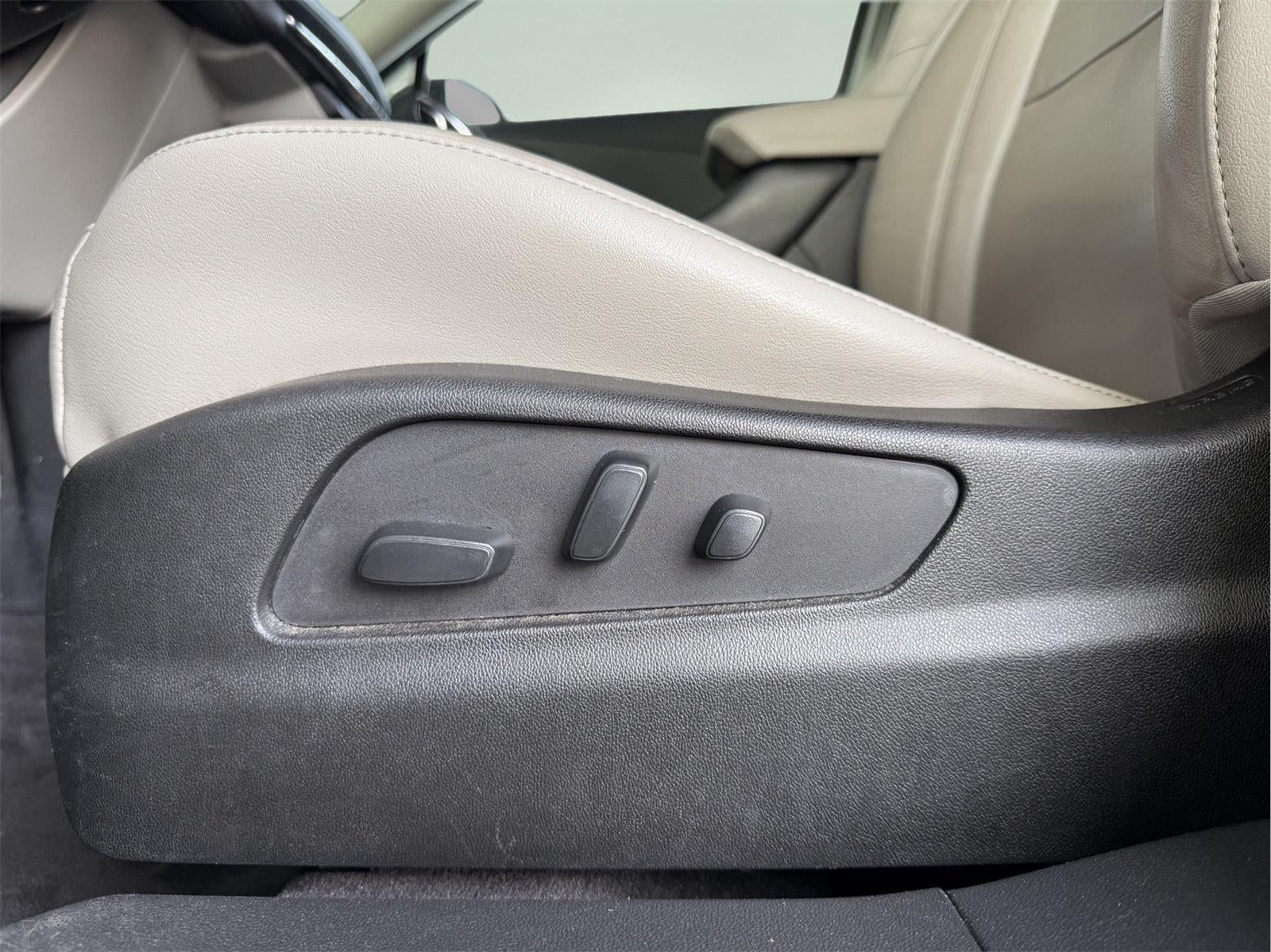 2020 Cadillac XT4 FWD Premium Luxury