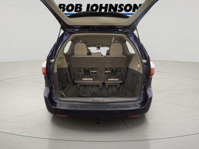 2018 Toyota Sienna LE Auto Access Seat