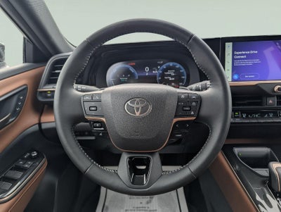 2025 Toyota Crown Signia XLE