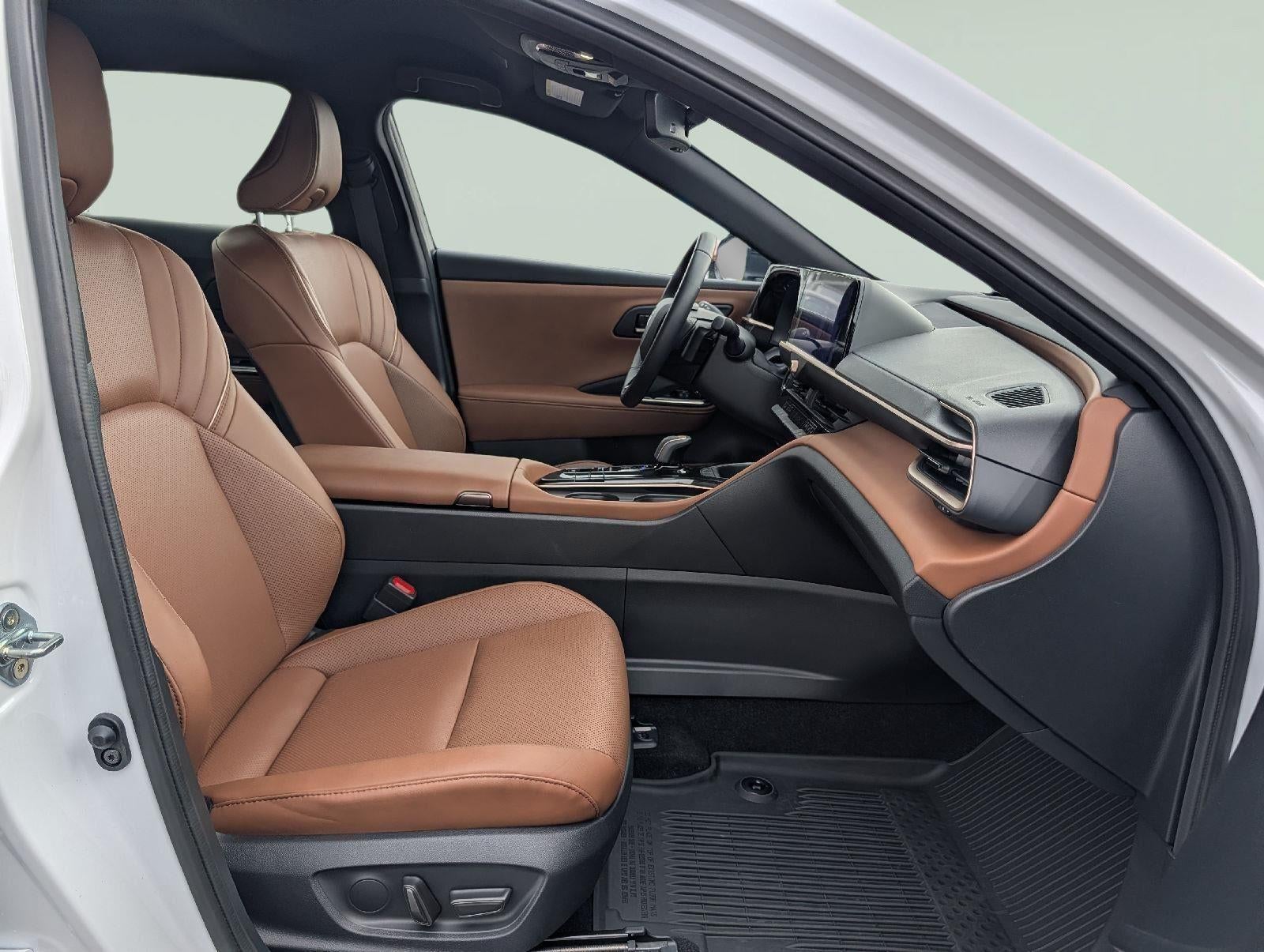 2025 Toyota Crown Signia XLE