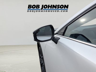 2025 Toyota Crown Signia XLE