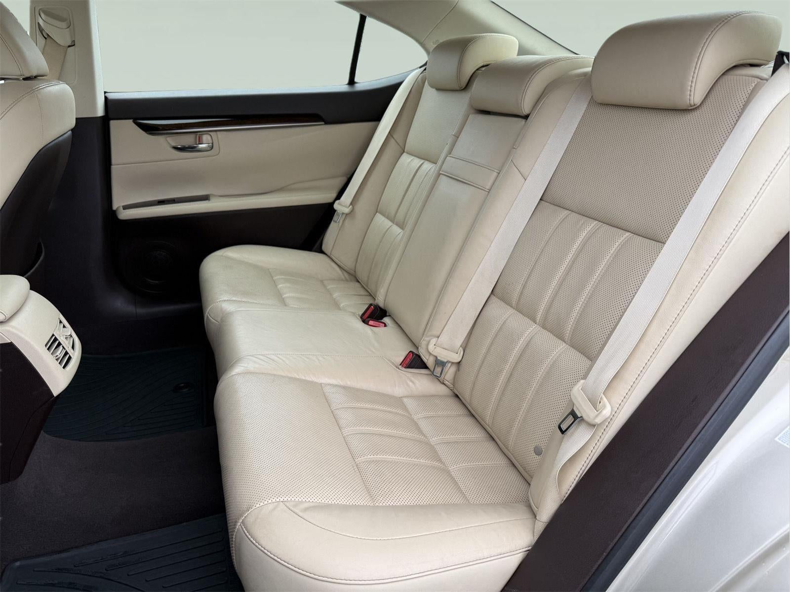 2016 Lexus ES 350 SEDAN