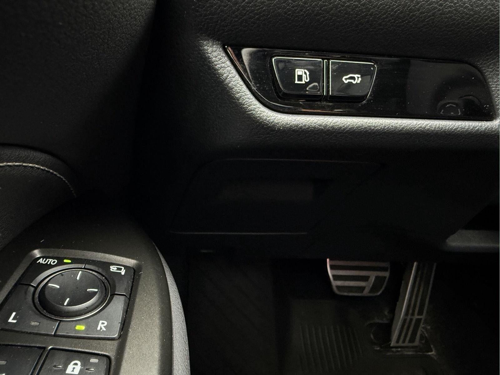 2024 Lexus NX 450h+ NX 450h+ F SPORT Handling