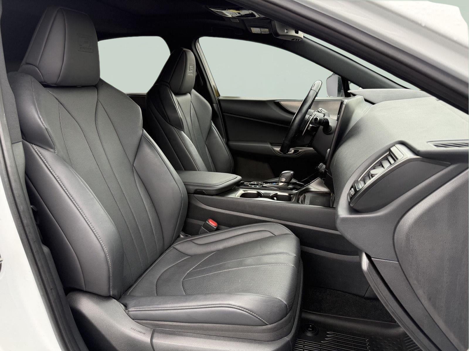 2024 Lexus NX 450h+ NX 450h+ F SPORT Handling