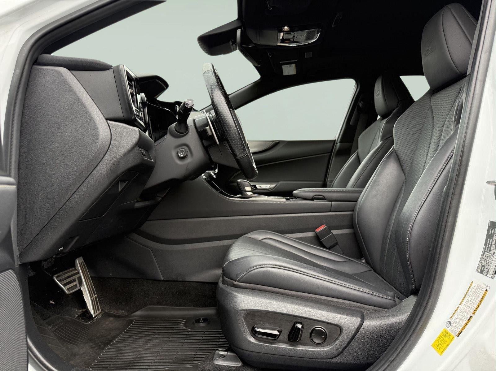 2024 Lexus NX 450h+ NX 450h+ F SPORT Handling