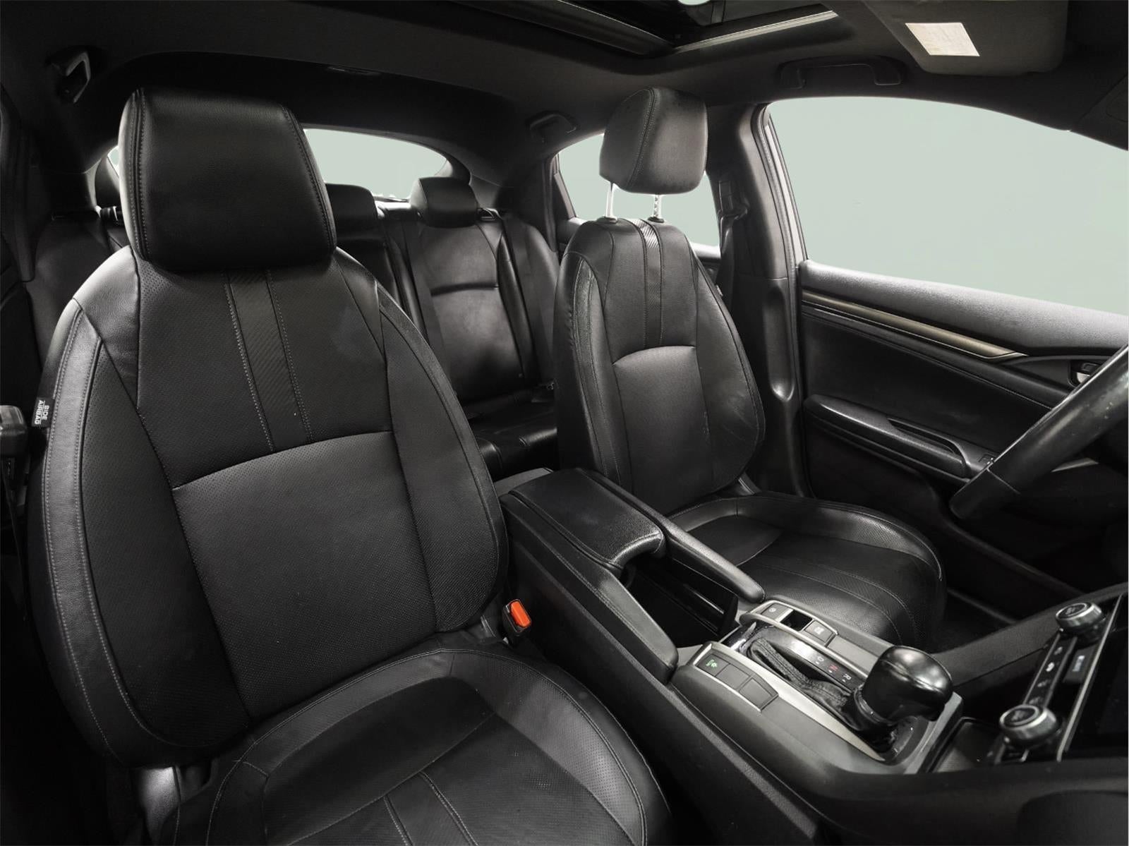 2017 Honda Civic Hatchback EX-L Navi