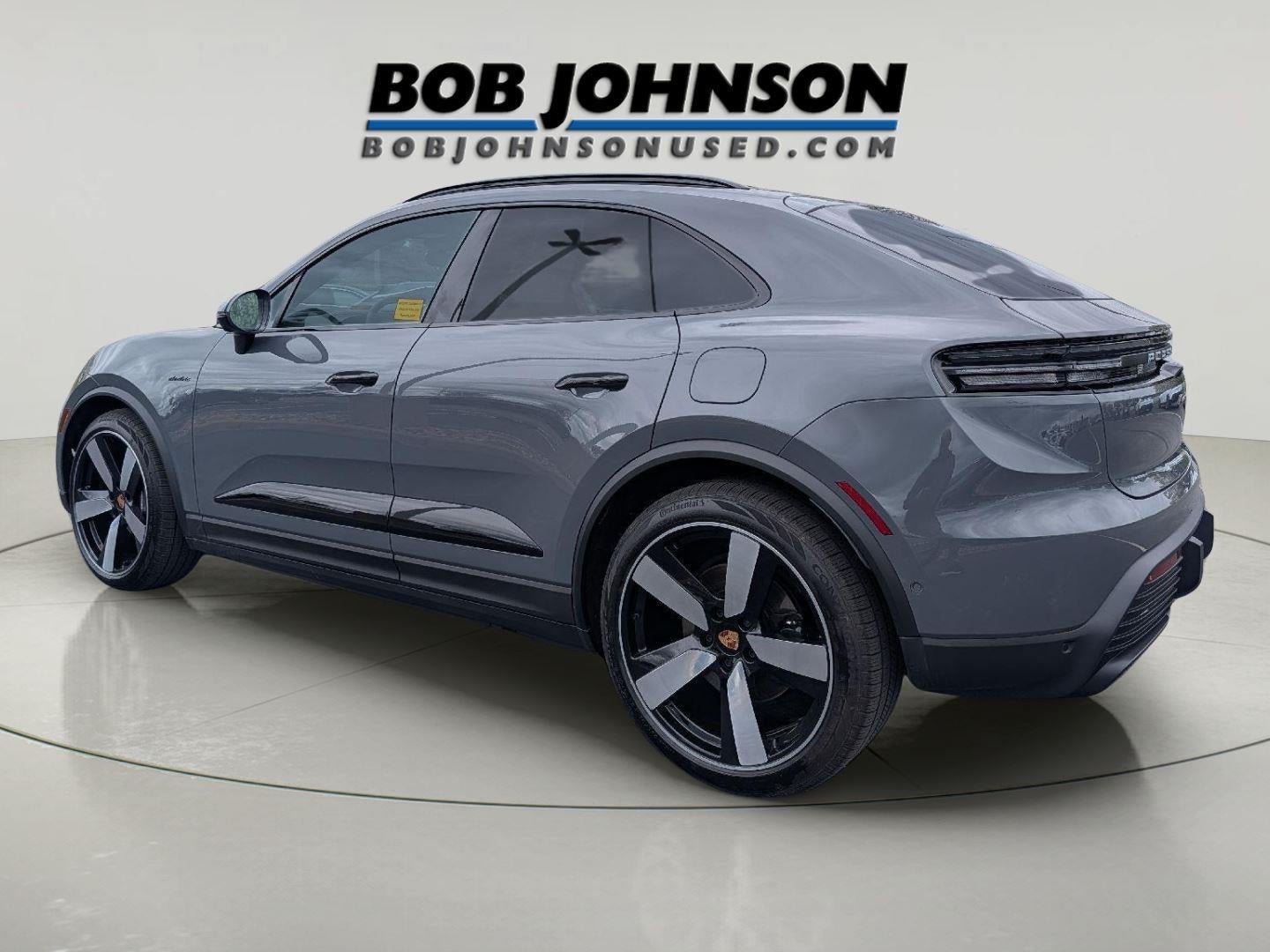 2025 Porsche Macan Electric 4