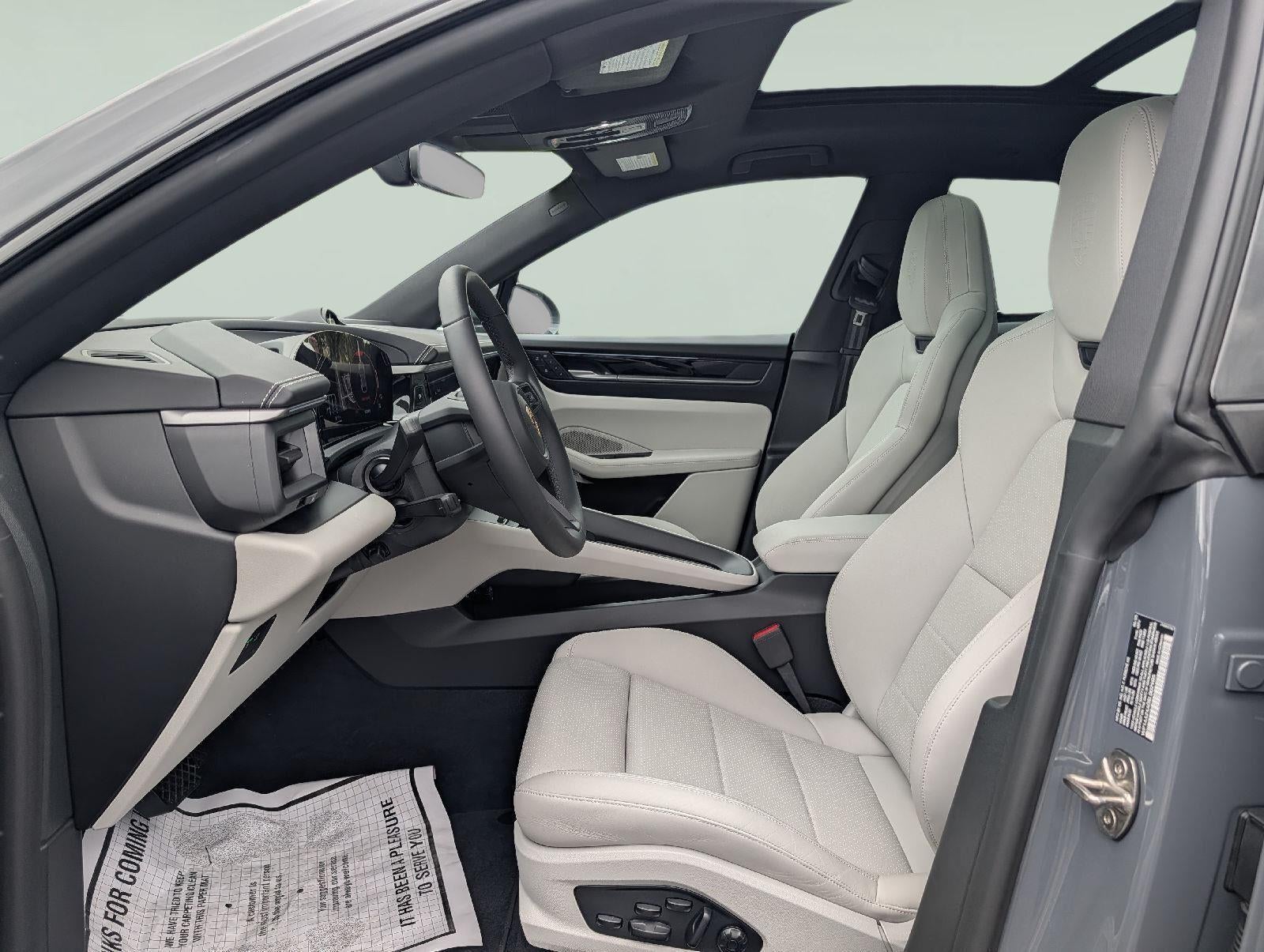 2025 Porsche Macan Electric 4