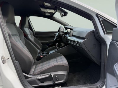 2022 Volkswagen Golf GTI S