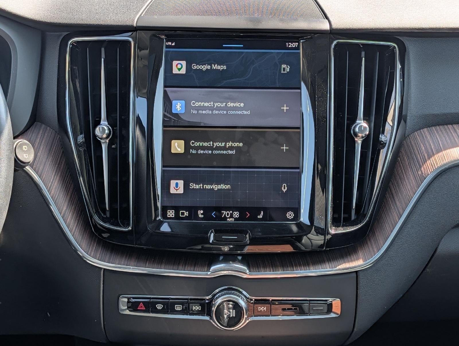 2022 Volvo XC60 Momentum