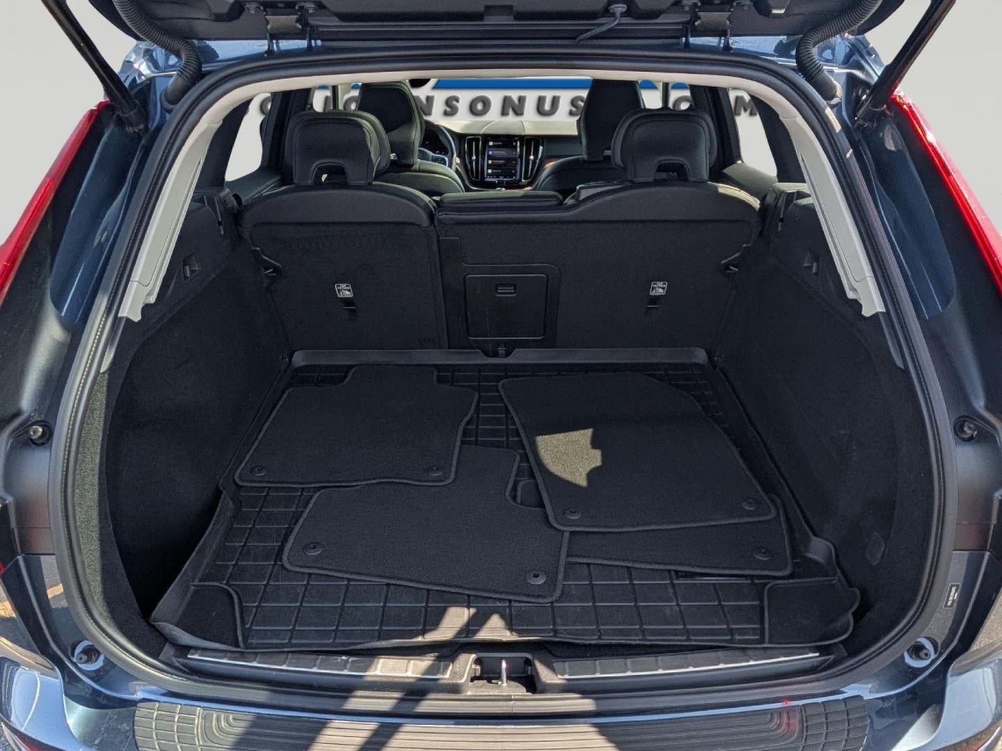 2022 Volvo XC60 Momentum