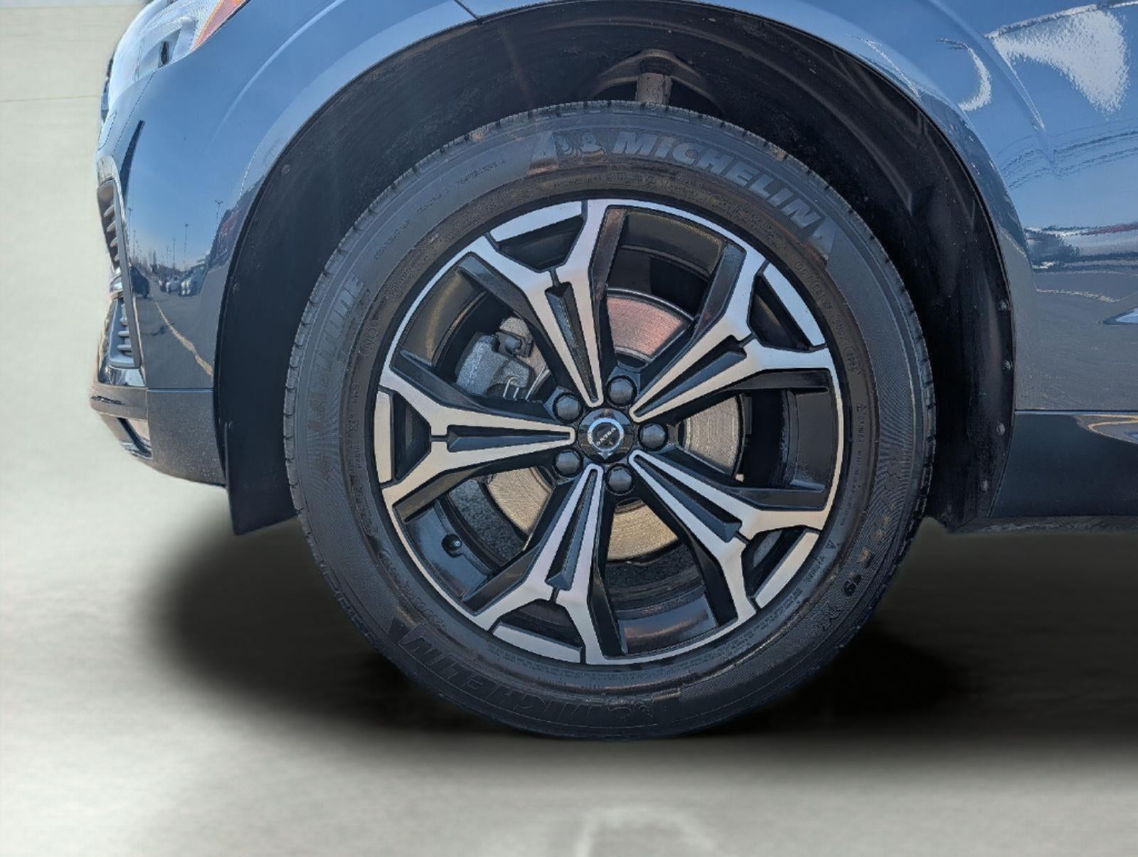 2022 Volvo XC60 Momentum