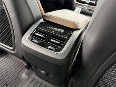 2022 Volvo XC60 Inscription