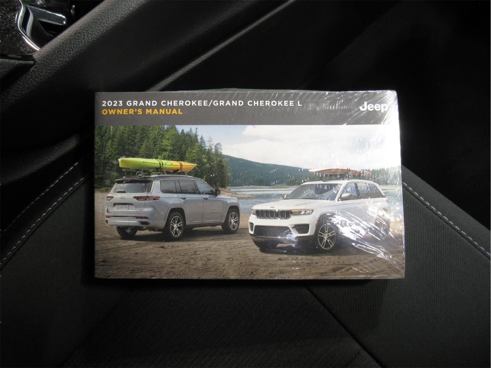 2023 Jeep Grand Cherokee Laredo