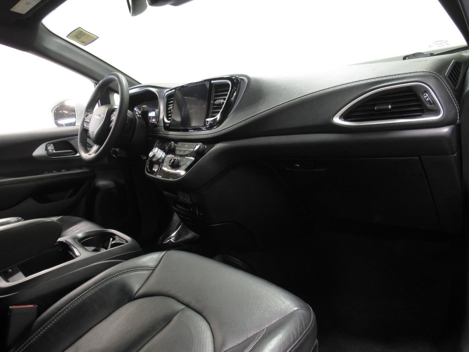 2022 Chrysler Pacifica Touring L AWD