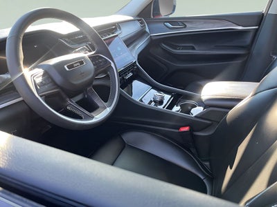 2023 Jeep Grand Cherokee Limited BLACK APPEARANCE PACKAGE