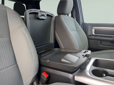 2024 RAM 1500 Classic Warlock HEMI 5.7L